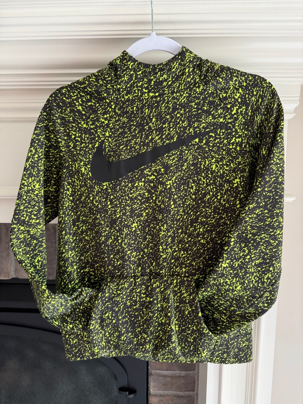 Nike Black and Neon Green Speckled Crewneck Pullover